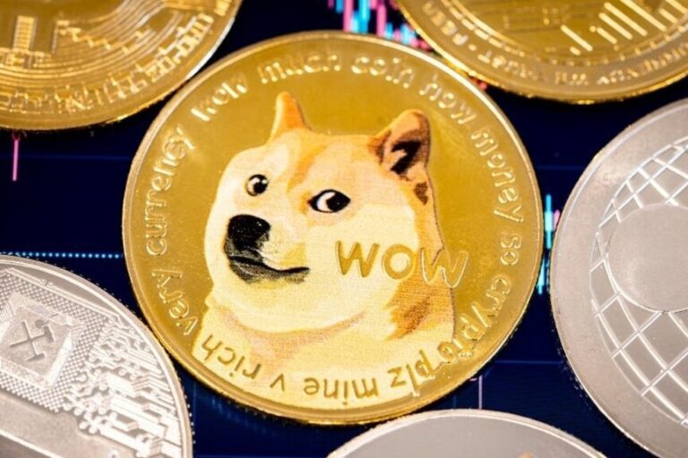 Doge Whale Trades Dip While One Analyst .jpeg